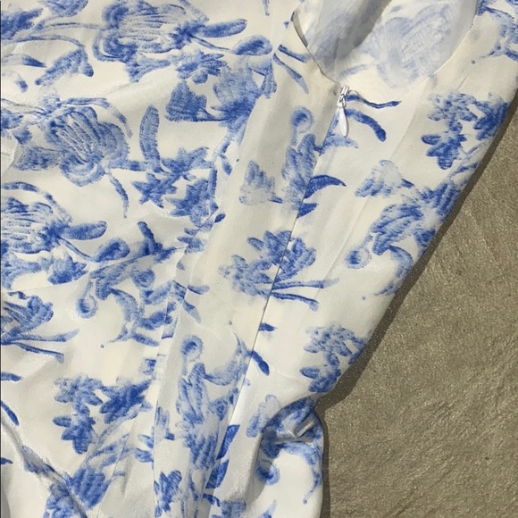 MARCS AU Blue White Floral A-Symmetric Asymmetrical Flowy Dress sz 6 - Picture 2 of 9